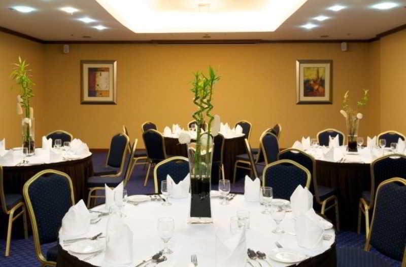 Chelsea Gardens Hotel Apartment Dubai Exterior foto